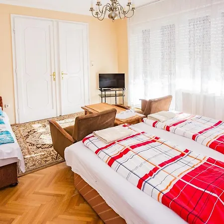 Mohacsi 3* Budapest